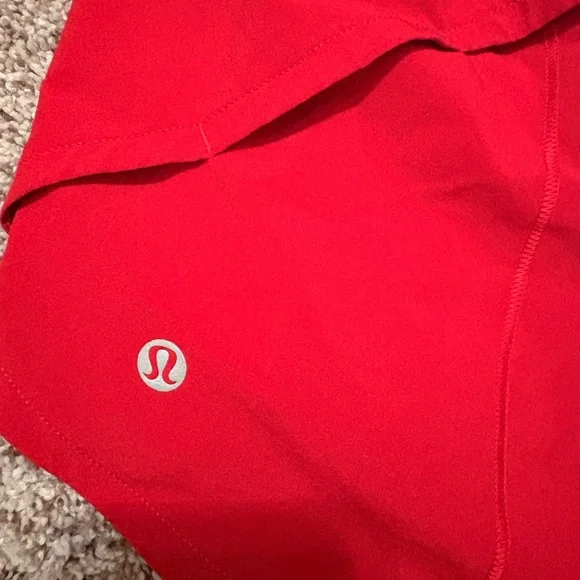 Lululemon Speed Up Mid Rise Women's Red Shorts - Picture 3 of 4